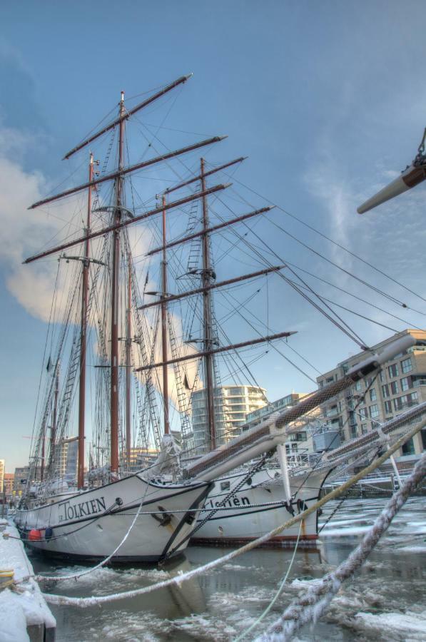 Segelschiff Loth Lorien Ξενοδοχείο Αμβούργο Εξωτερικό φωτογραφία
